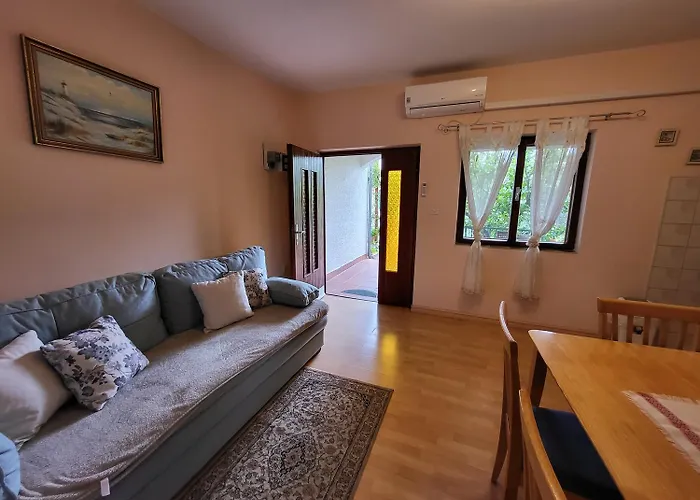 Apartment Jasna West